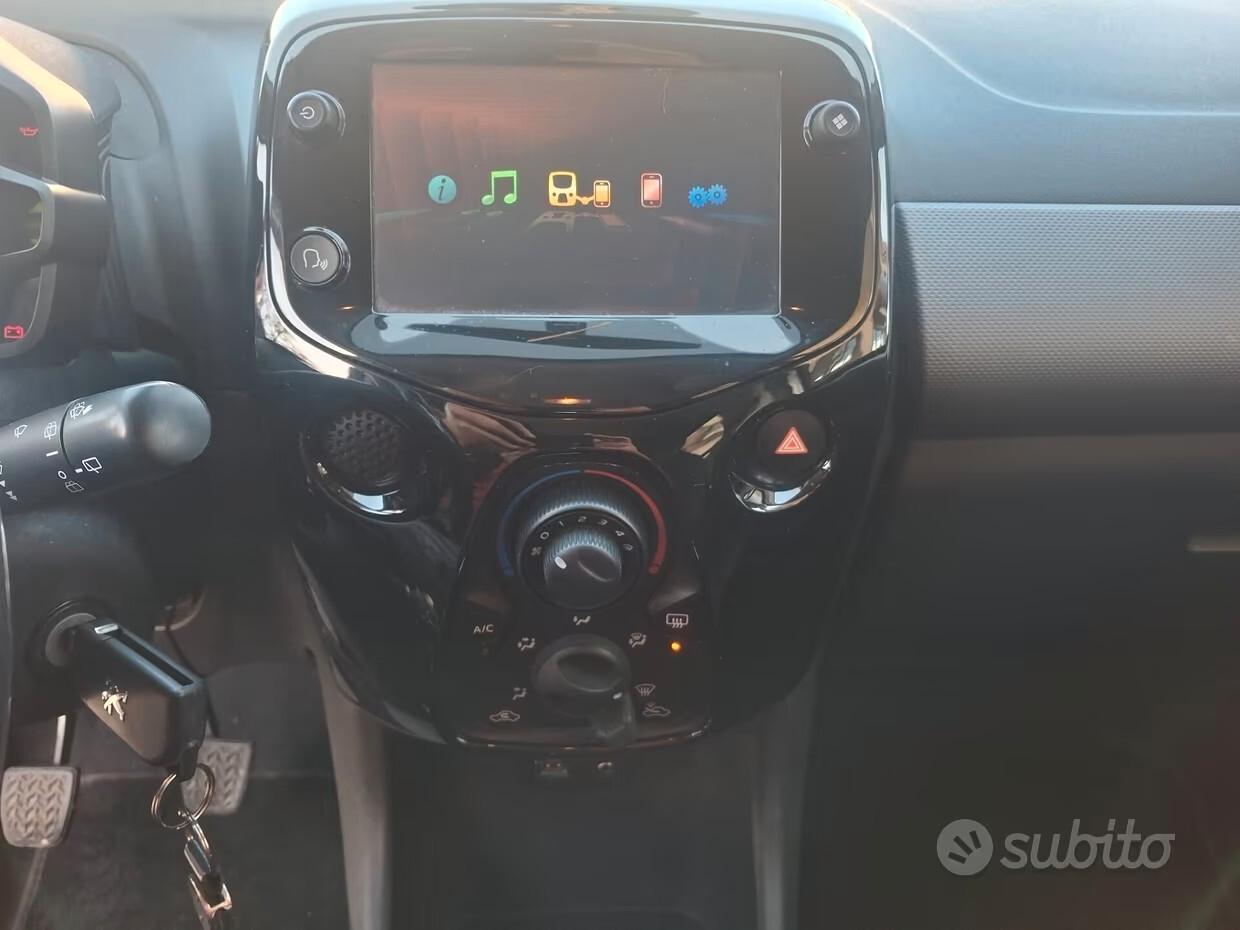 Peugeot 108 VTi 72 5 porte GT Line CLIMA CERCHI FENDINEBBIA APPLE CAR PLAY NAVI ESENTE BOLLO NEO PATENTATI LED