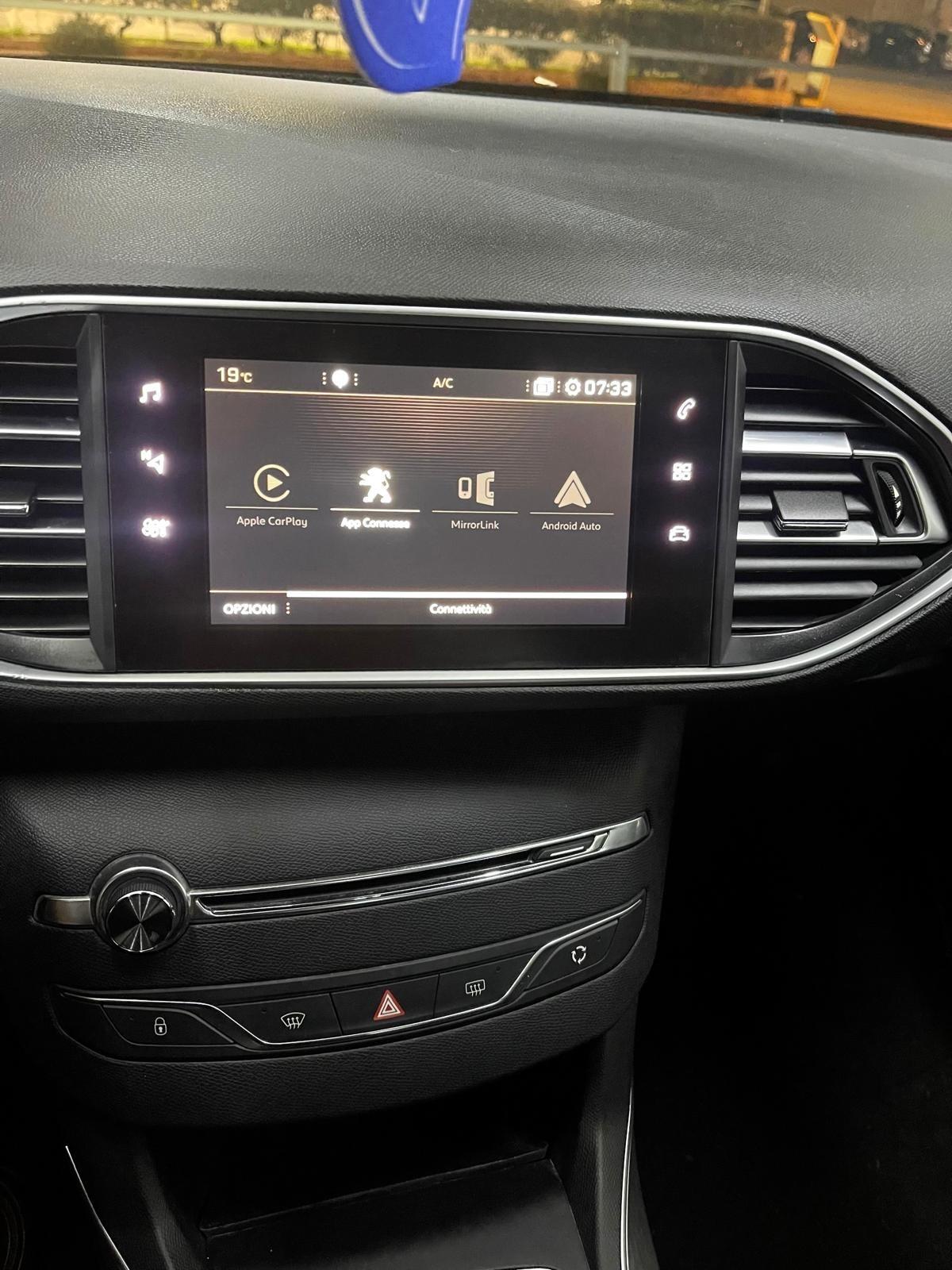 Peugeot 308 BlueHDi 120 S&S Allure