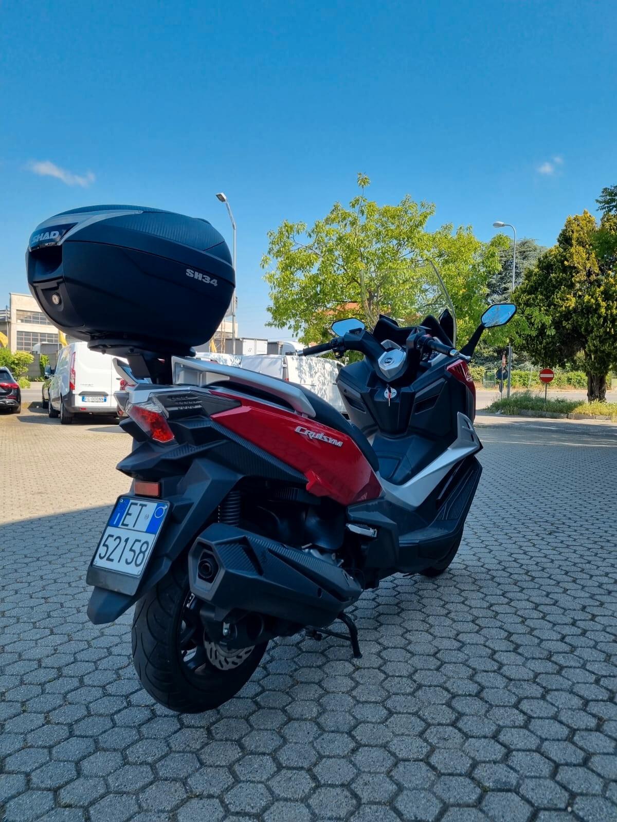 Sym Cruisym 300