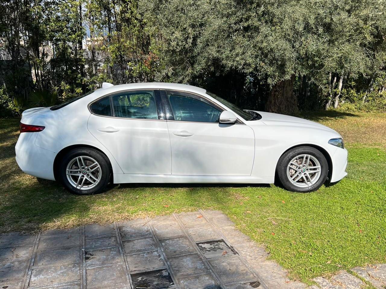 Alfa Romeo Giulia 2.2 Turbodiesel 160 CV AT8 Business