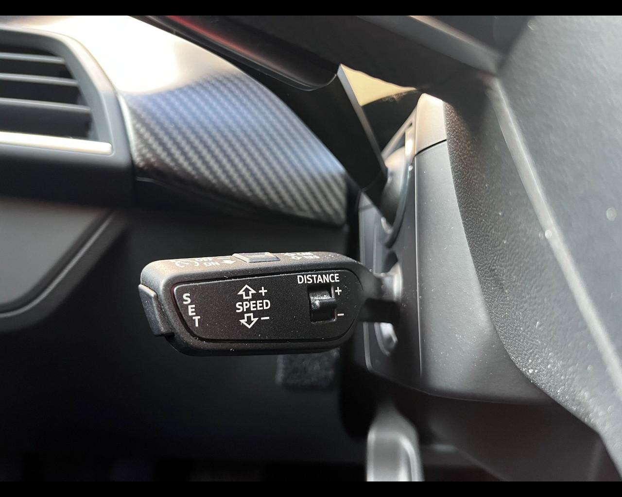 AUDI E - TRON GT QUATTRO