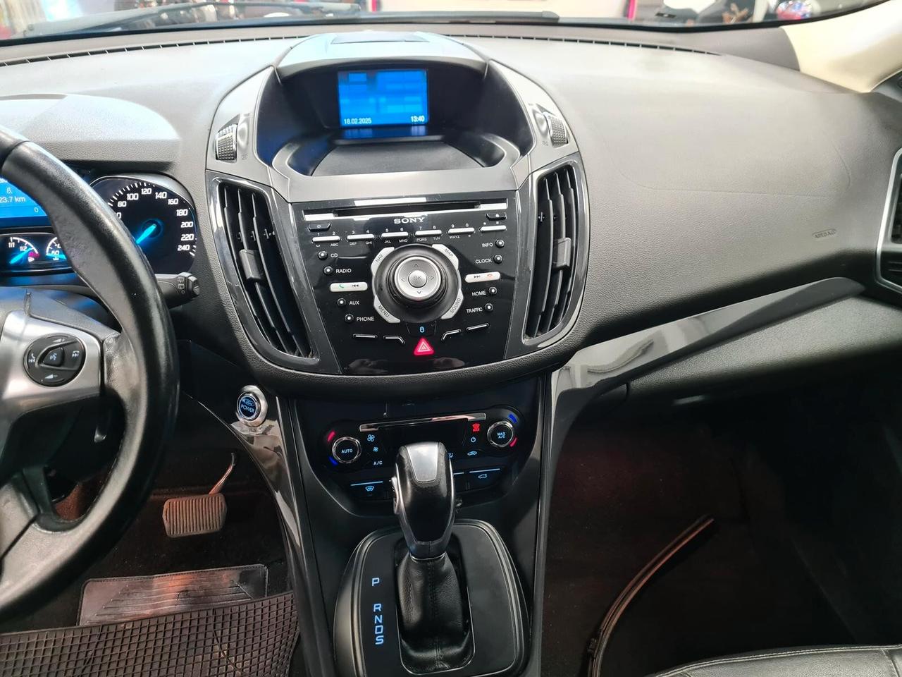 Ford Kuga 2.0 TDCI 140 CV 4WD Powershift Titanium