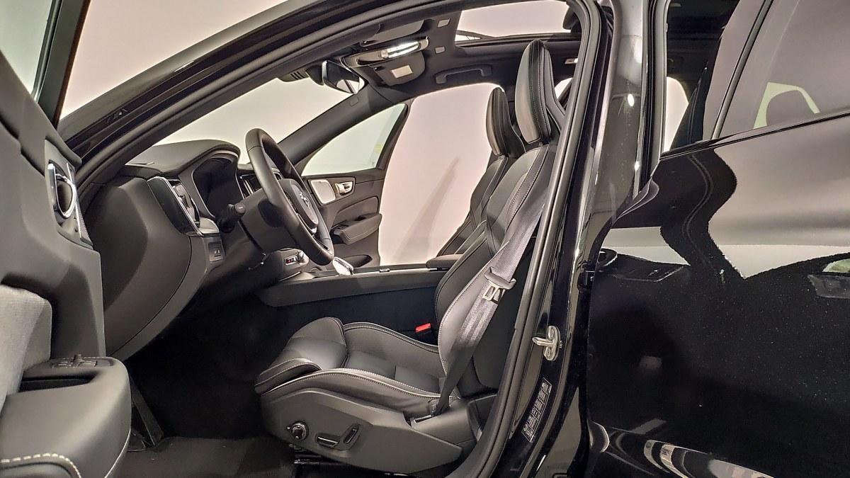 VOLVO Xc60 T8 Plug-In Hybrid Awd Aut. Ultra Black Edition