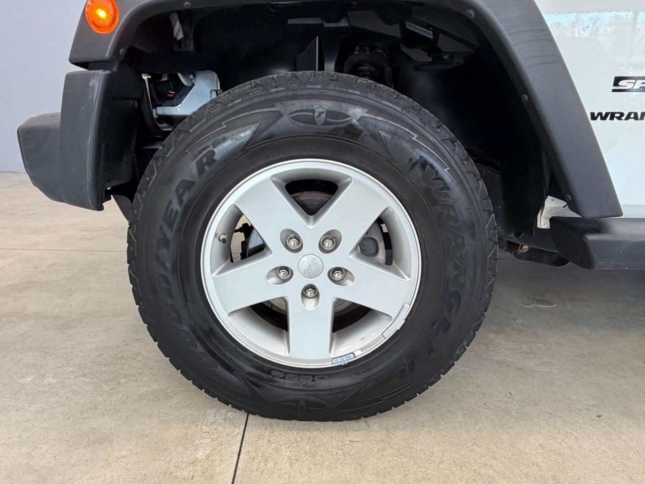 Jeep Wrangler Unlimited 2.8 CRD Sport Auto