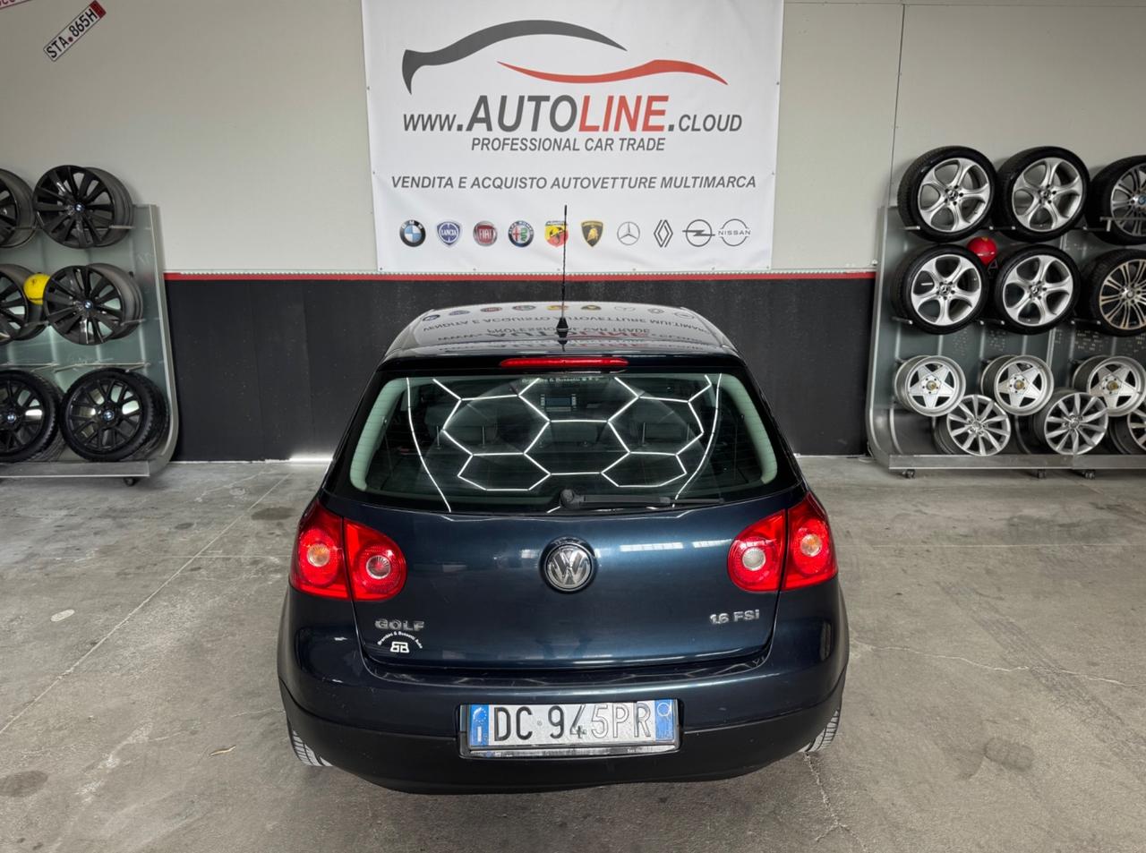 Volkswagen Golf 1.6 16V FSI 5Porte ADATTA NEOPATENTATI