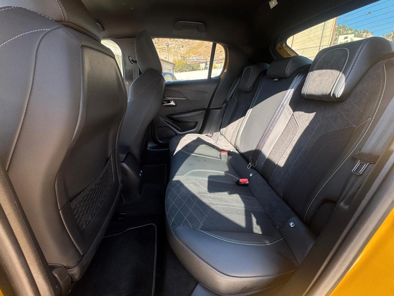 Peugeot 208 PureTech 130 Stop&Start EAT8 5 porte GT