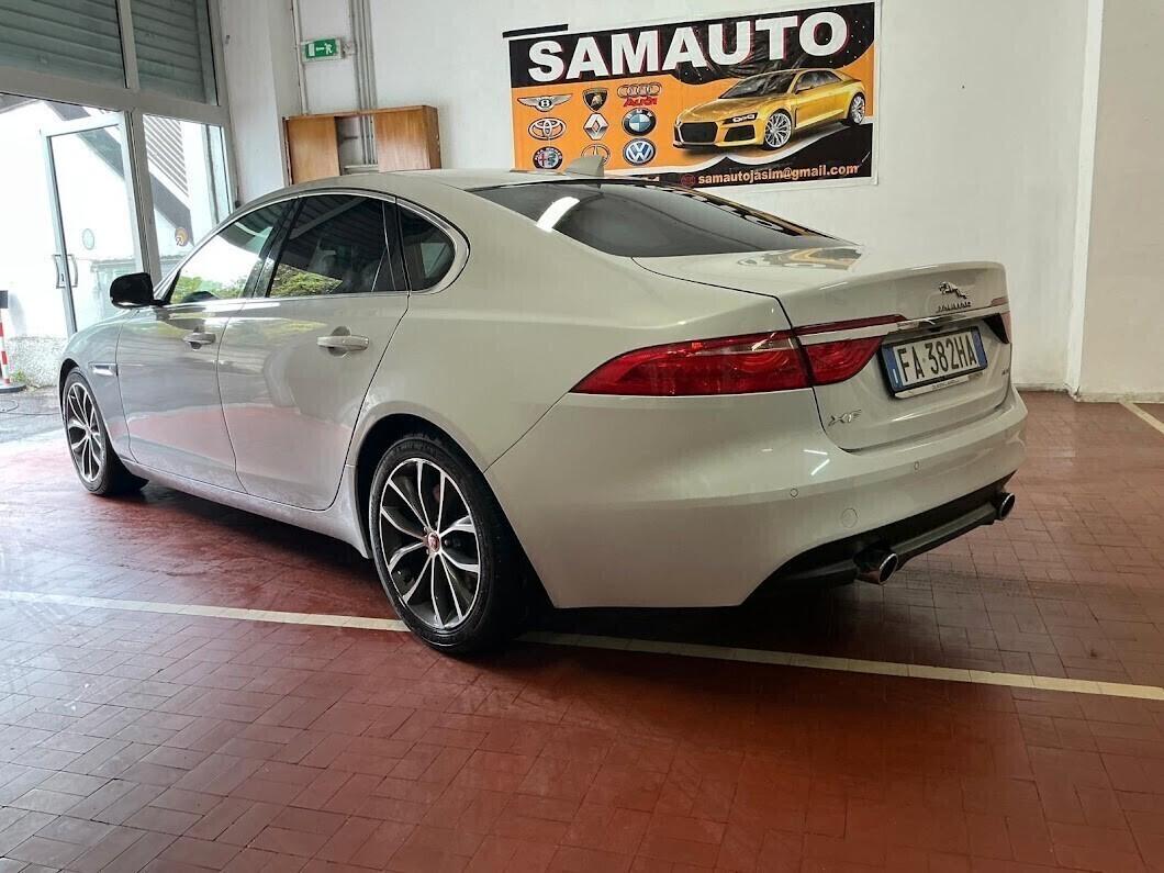 JAGUAR XF 3.0d V6 2015 TETTO APRIBILE FULL OPTIONAL 80.000KM