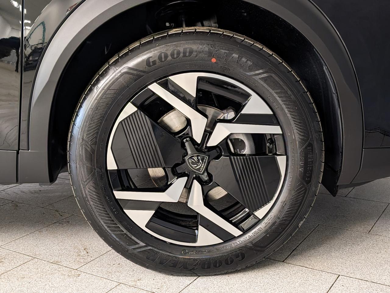 Peugeot 2008 1.2 puretech 100cv Allure