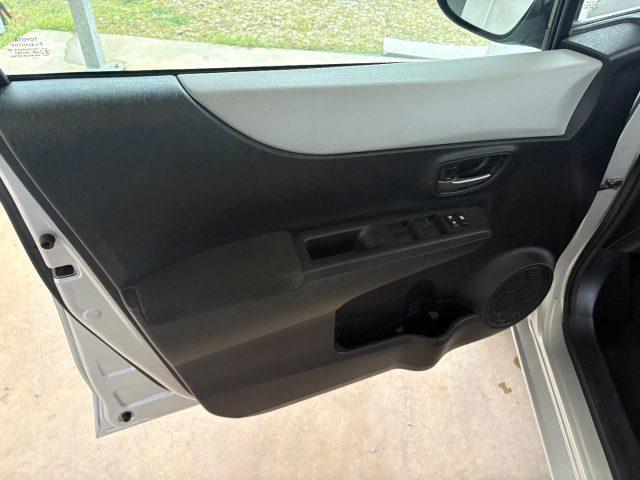 TOYOTA Yaris 1.5 IBRIDA OK NEOP PRONTA CONSEGNA