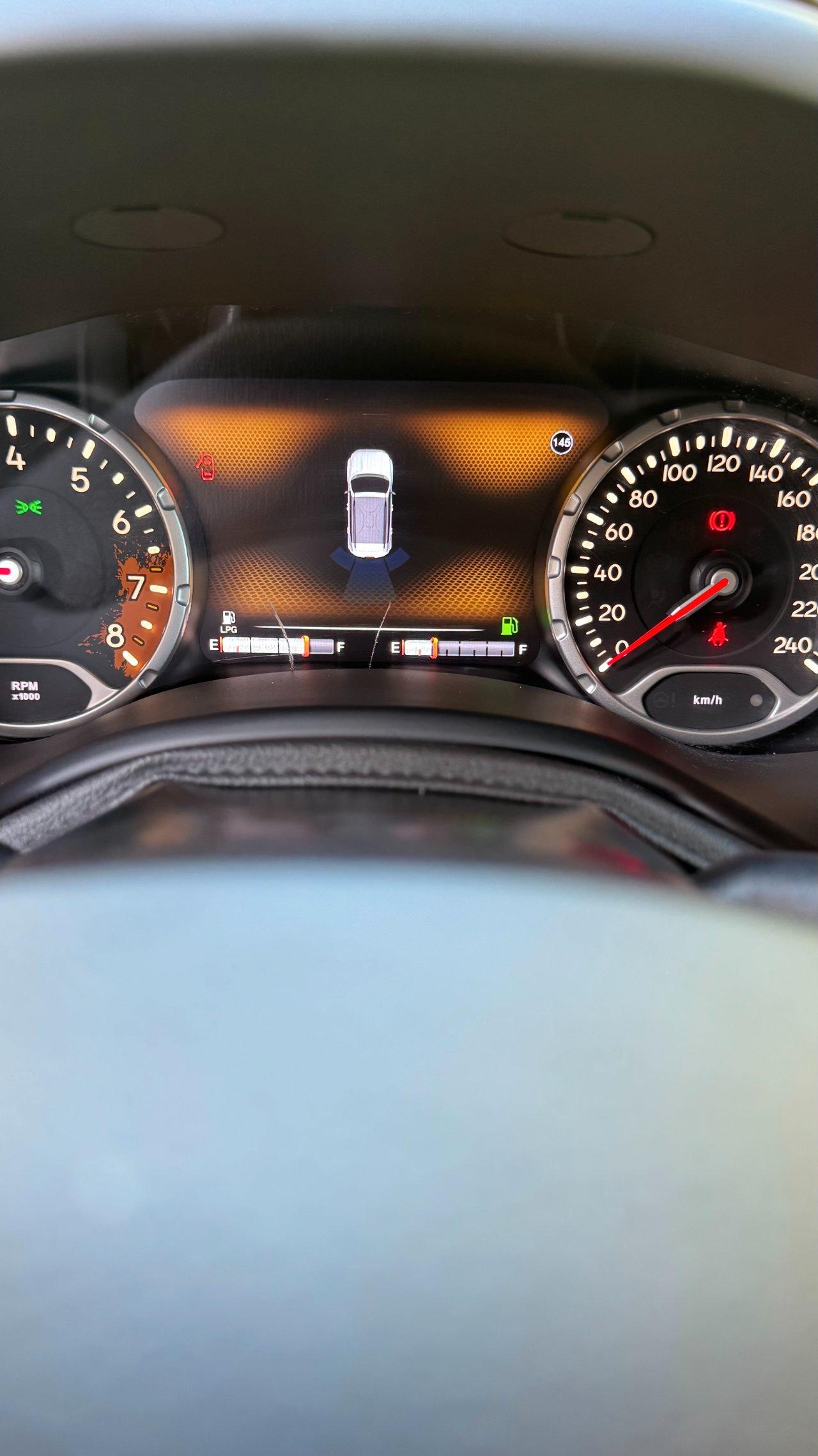 Jeep Renegade 1.4 tjt Longitude fwd 120cv Gpl