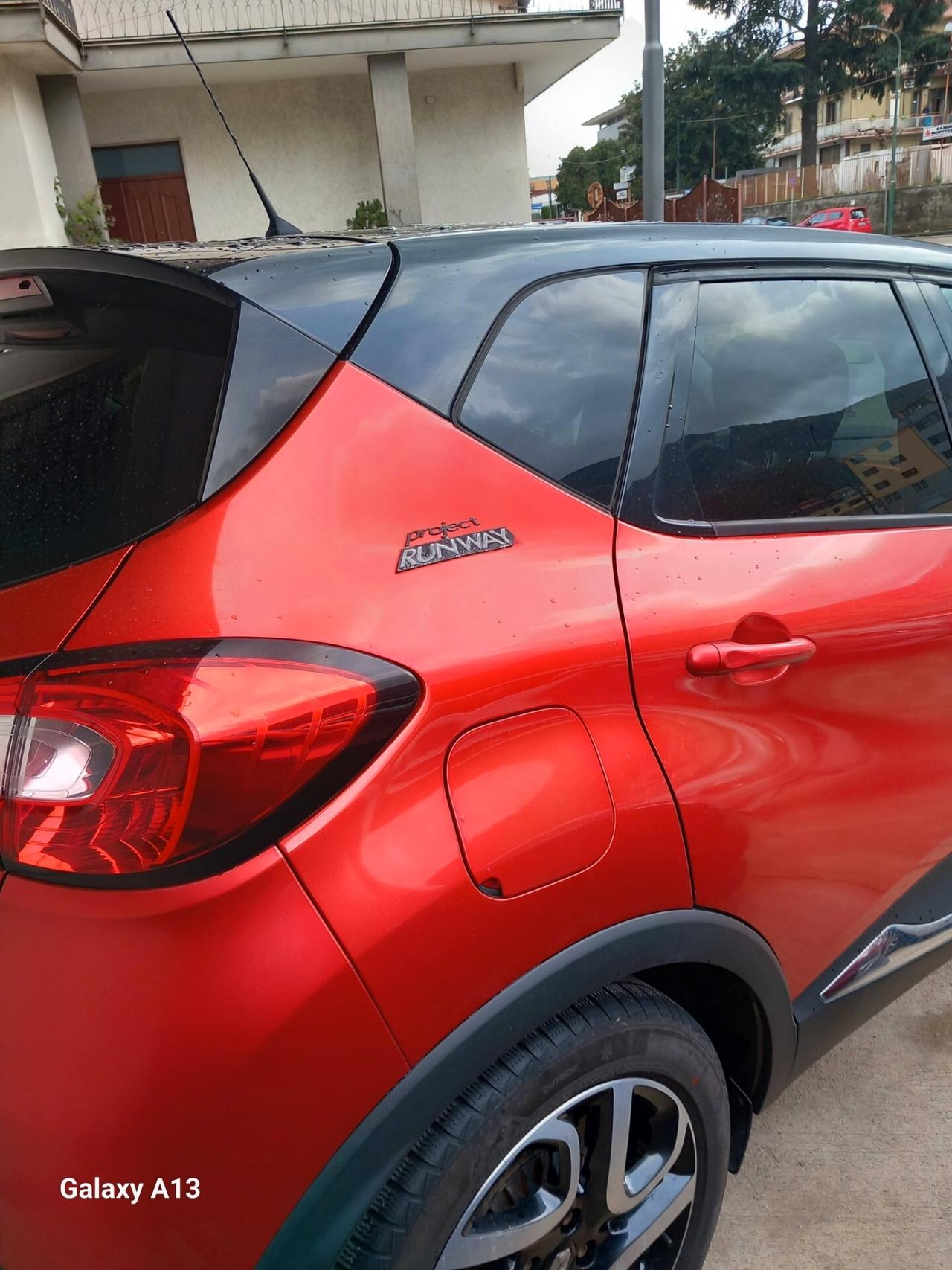 Renault Captur 1.5 dCi 90cv EDC | Serie Limitata "Project Runway"