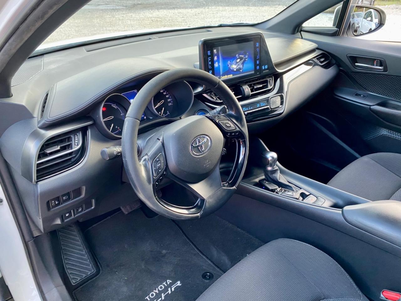 Toyota C-HR 1.8 Hybrid E-CVT Active