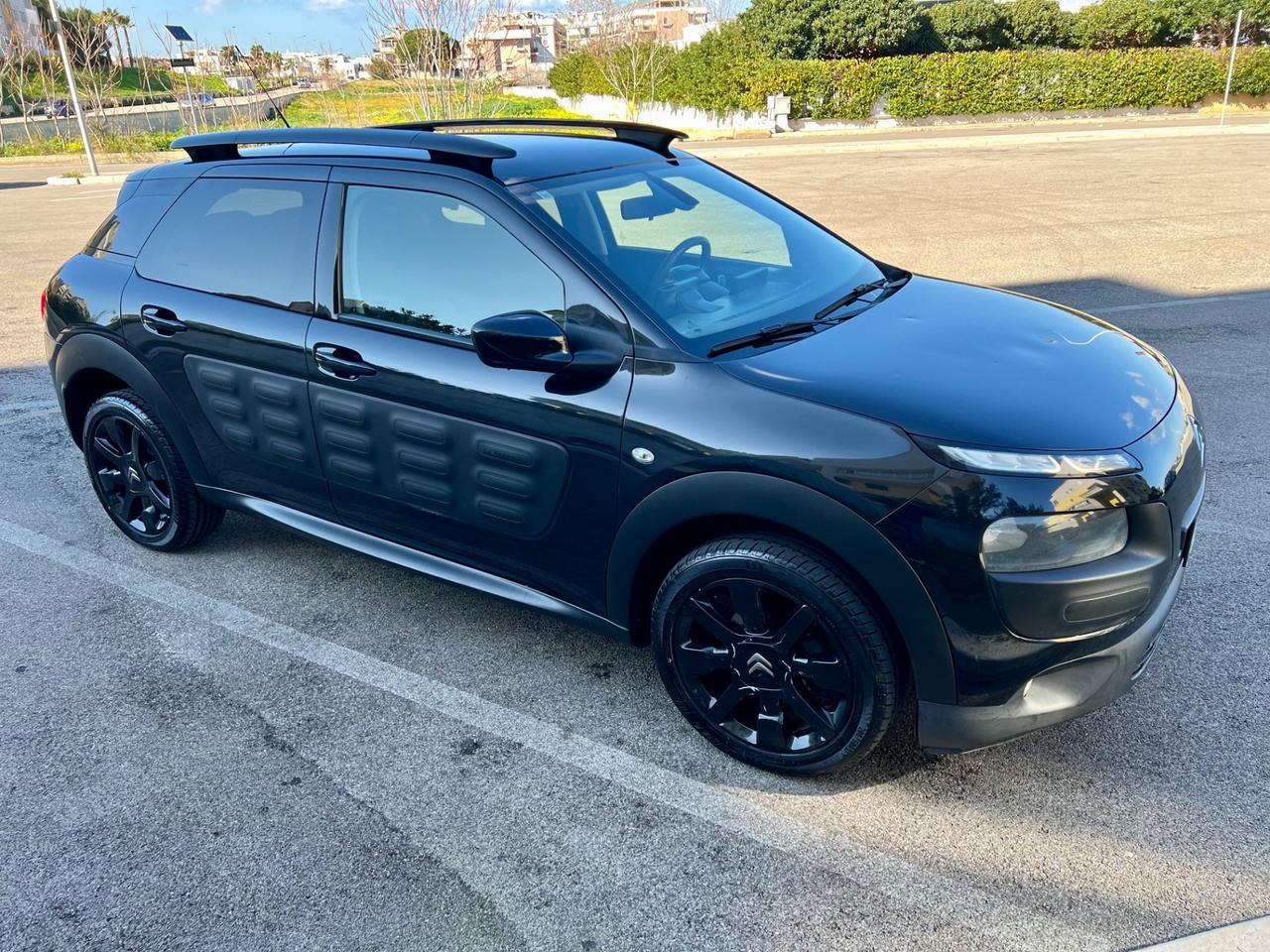 Citroen C4 Cactus BlueHDi 100 Shine