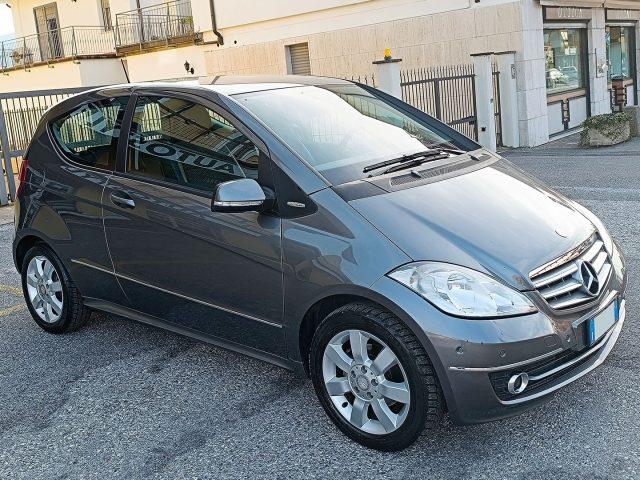 MERCEDES-BENZ A 150 BlueEFFICIENCY Coupé Elegance