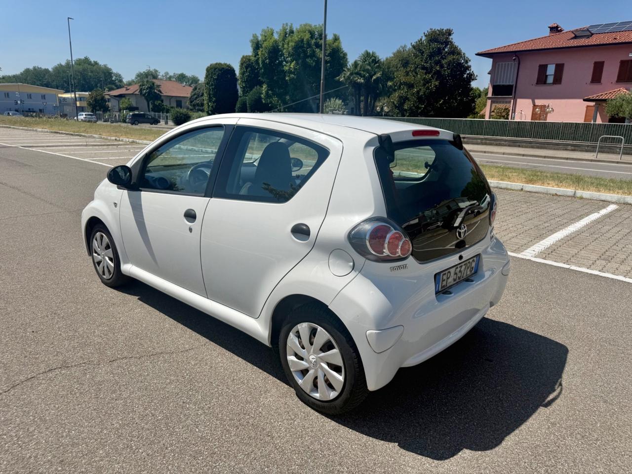 Toyota Aygo 1.0 12V VVT-i 5 porte 68Cv*Navi*Neopatentati