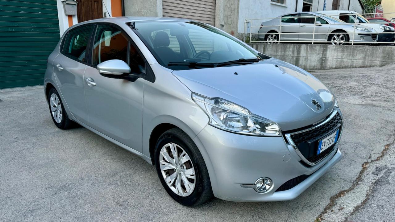 Peugeot 208 1.4 HDi 68 CV 5 porte Active