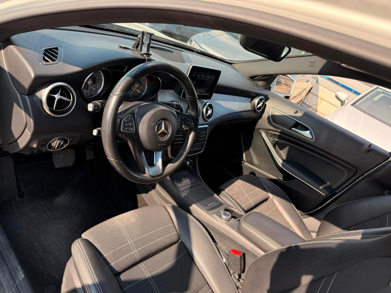 Mercedes-benz GLA 200 d Automatic Premium - 2016