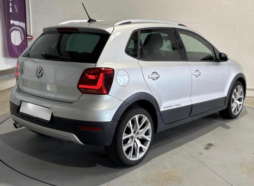 Volkswagen Polo CROSS 1.4 TDI 90cv cambio automatico DSG