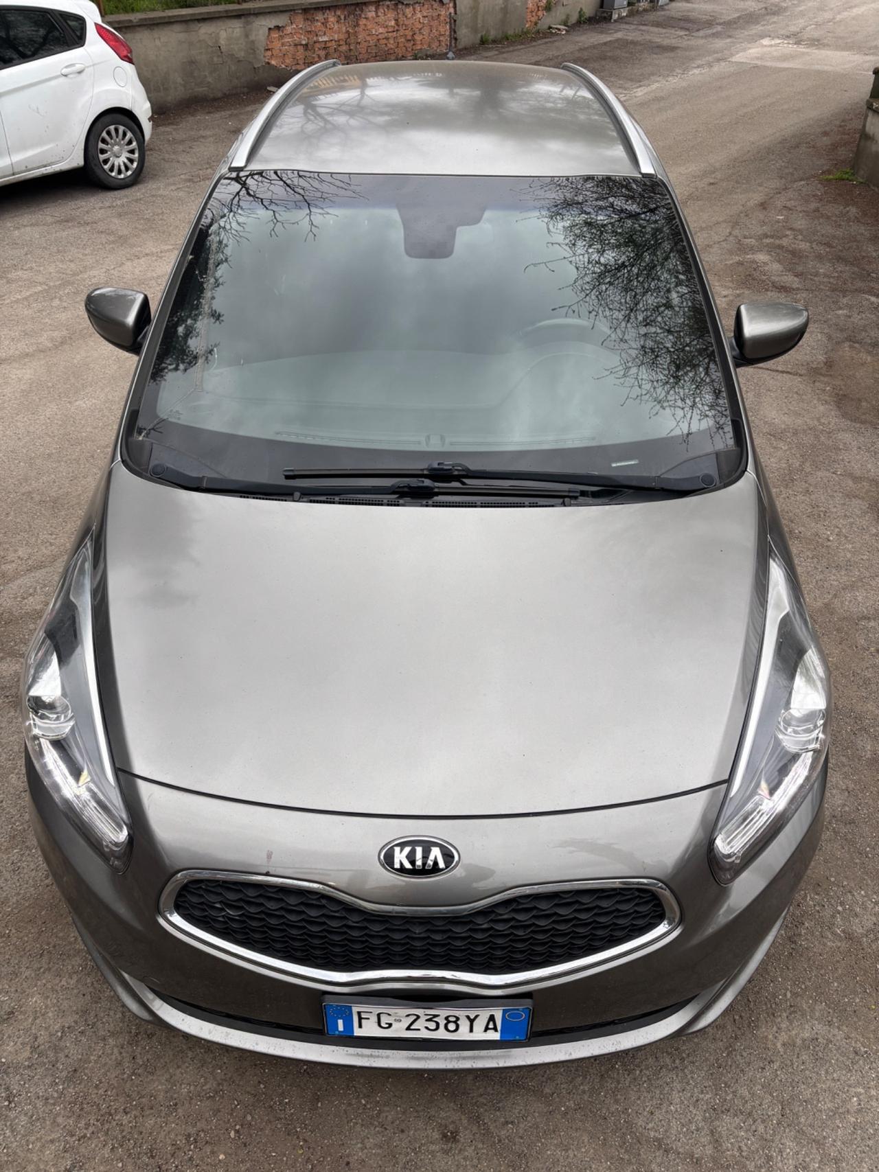 Kia Carens 1.7 CRDi 141 CV Platinum