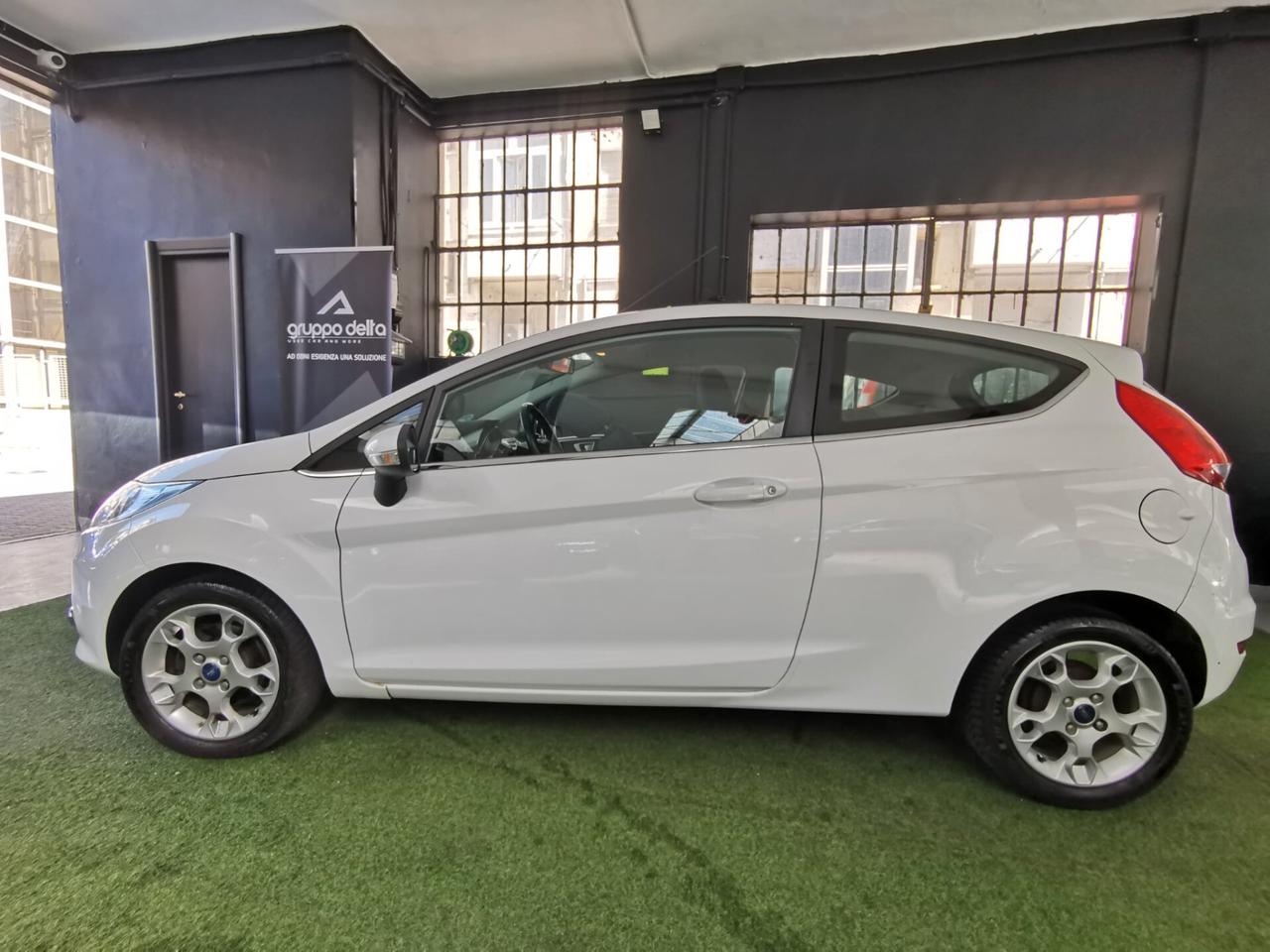 Ford Fiesta 1.4 96CV Titanium GARANZIA 12 MESI