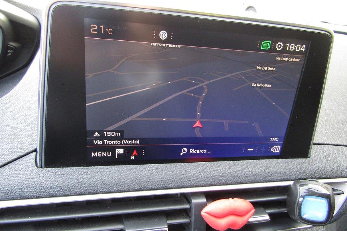 PEUGEOT 5008 BlueHDi 120 S&S EAT6 GT Line