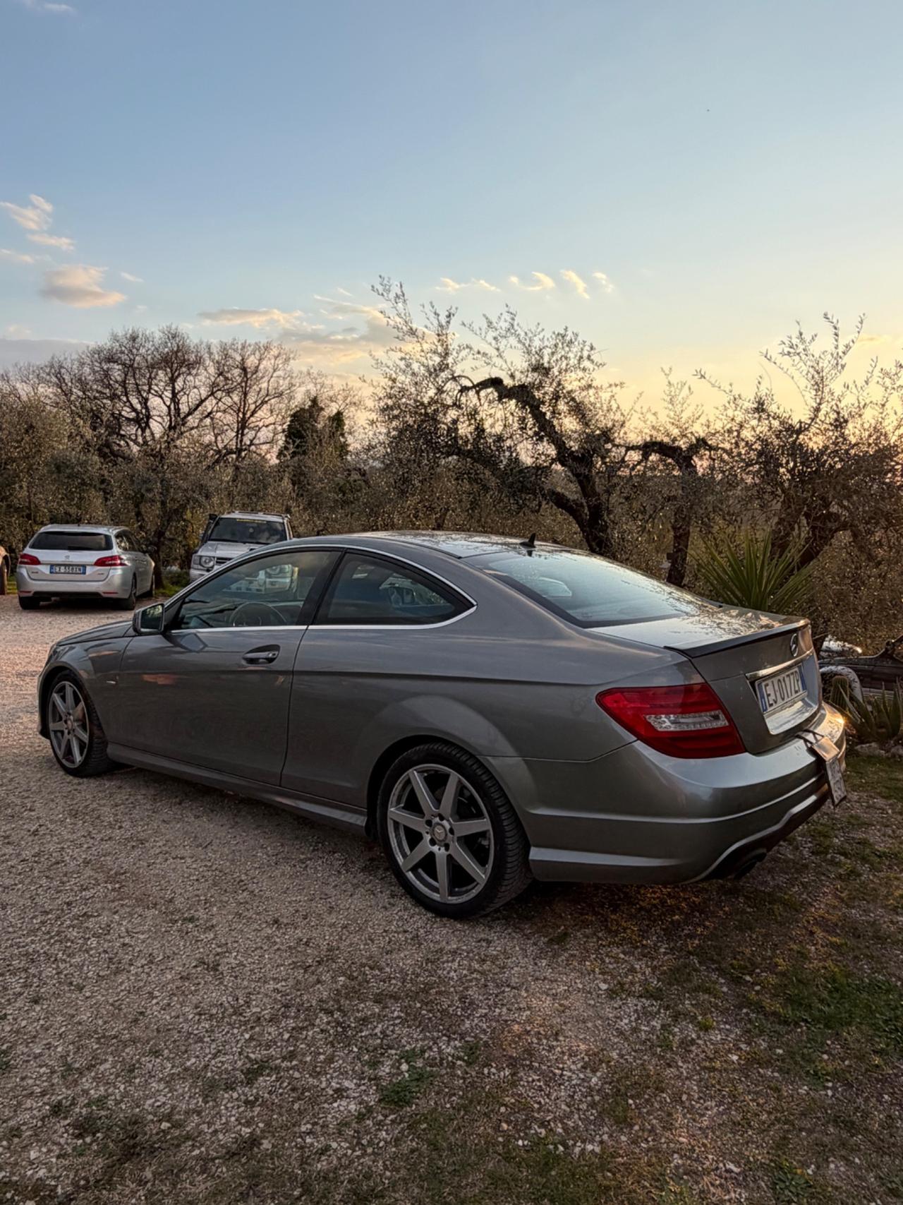 Mercedes-benz C 220 CDI BlueEFFICIENCY Coupé Avantgarde