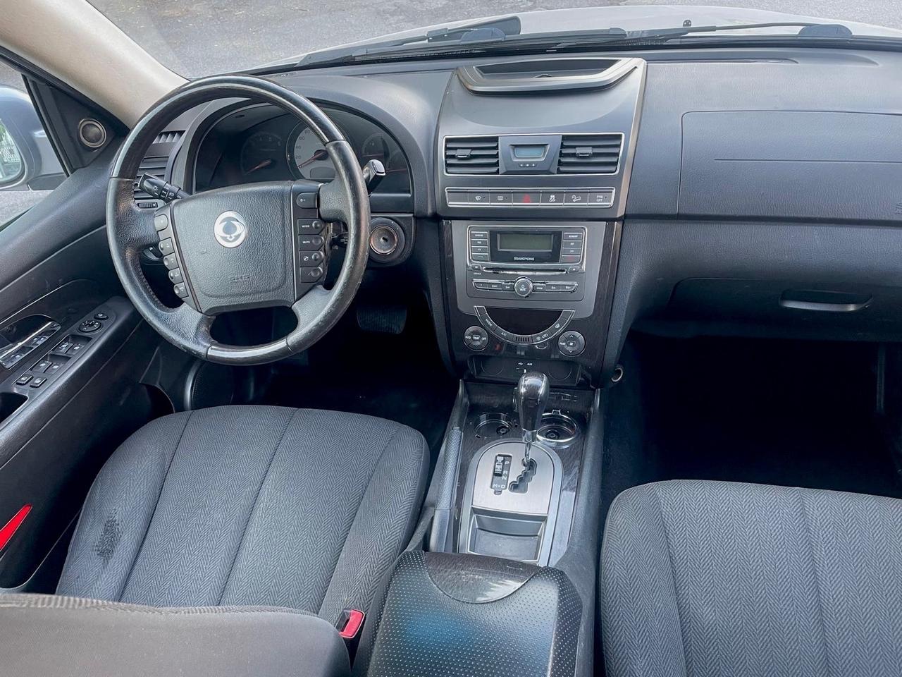 Ssangyong Rexton W 2.0 Xdi 4WD A/T Classy 7 posti2013