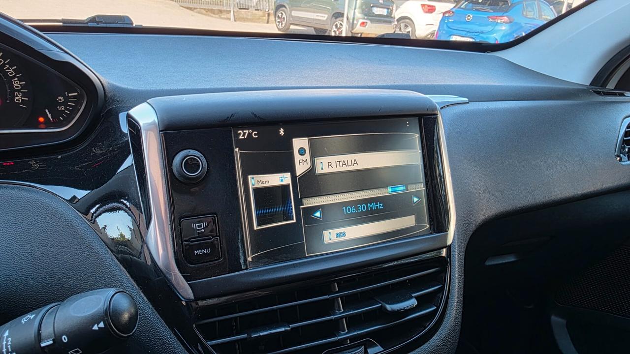 Peugeot 208 1.4 HDi 68 CV 5 porte Allure