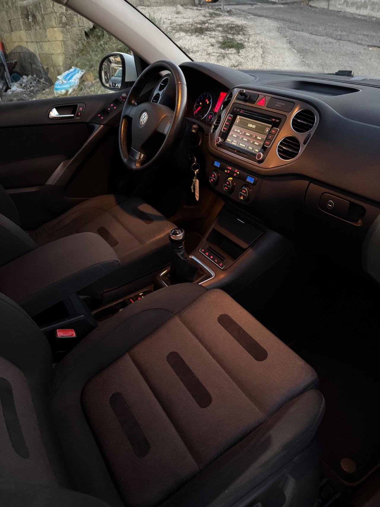 Volkswagen Tiguan 2.0 TDI DPF 4MOTION Sport & Style