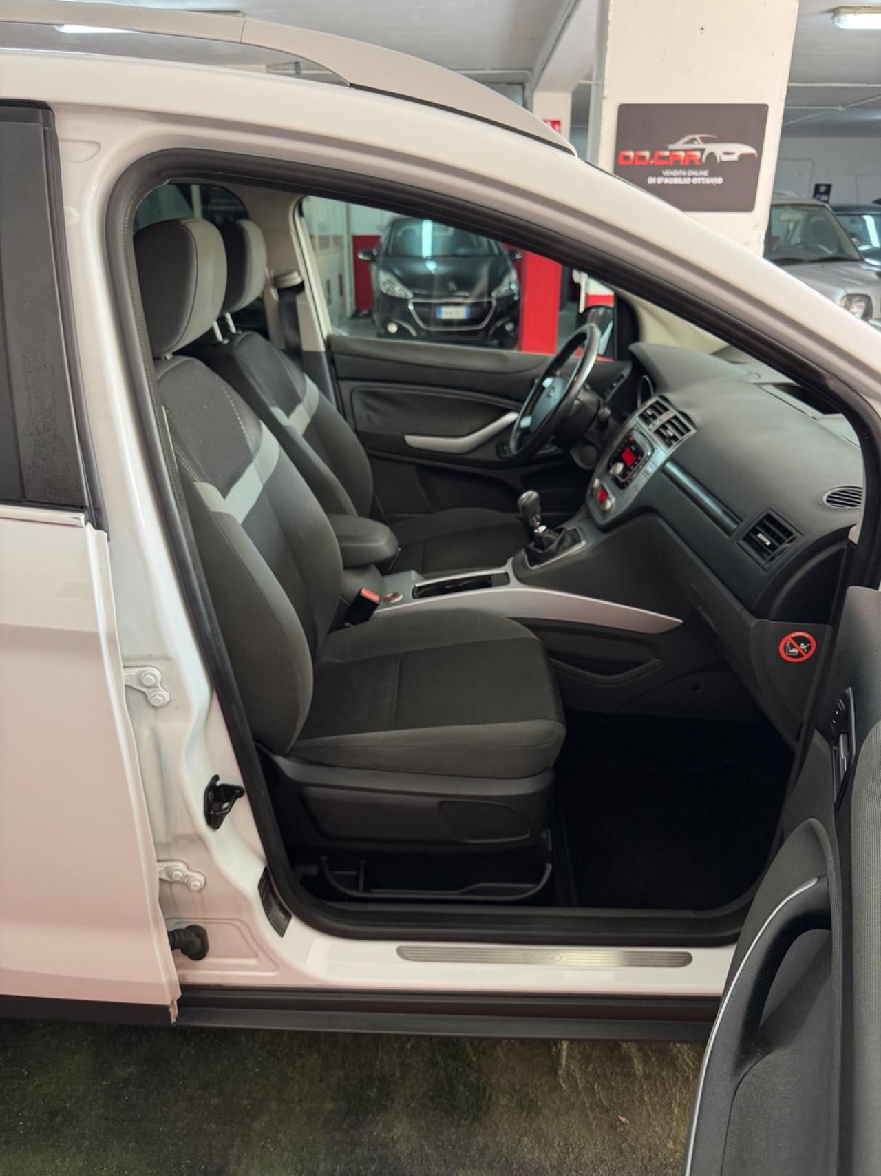 Ford Kuga Kuga+ 2.0 TDCi 140 CV 2WD DPF
