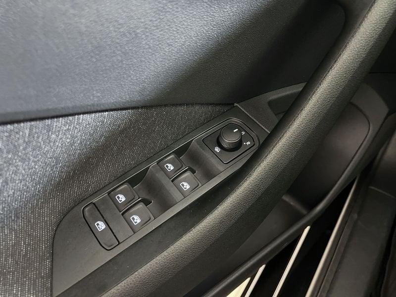 Škoda Kamiq Kamiq 1.0 tsi Black Dots 110cv