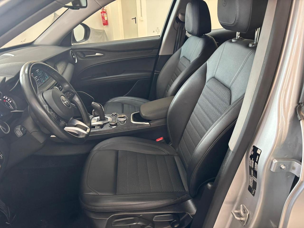 Alfa Romeo Stelvio 2.2 Turbodiesel 190 CV AT8 RWD Executive