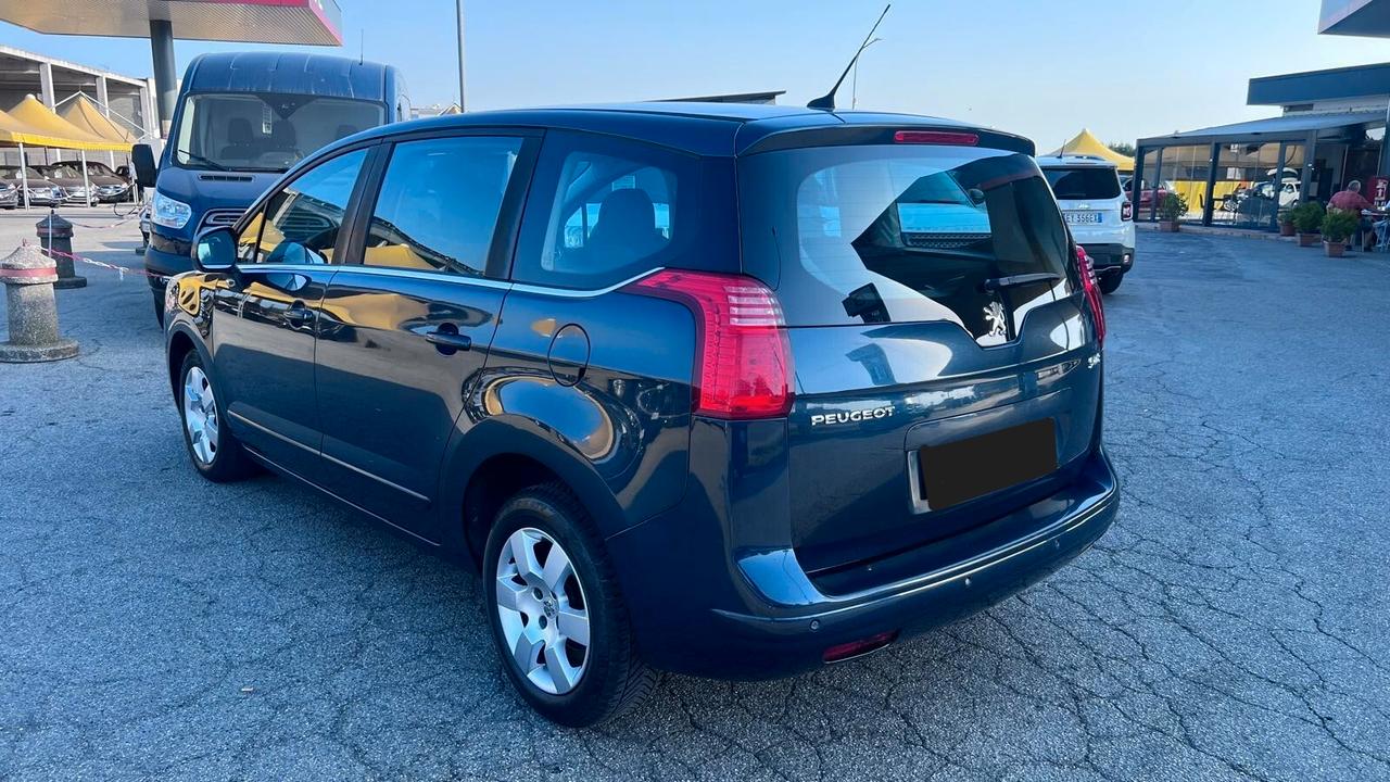 Peugeot 5008 1.6 HDi 112CV Business