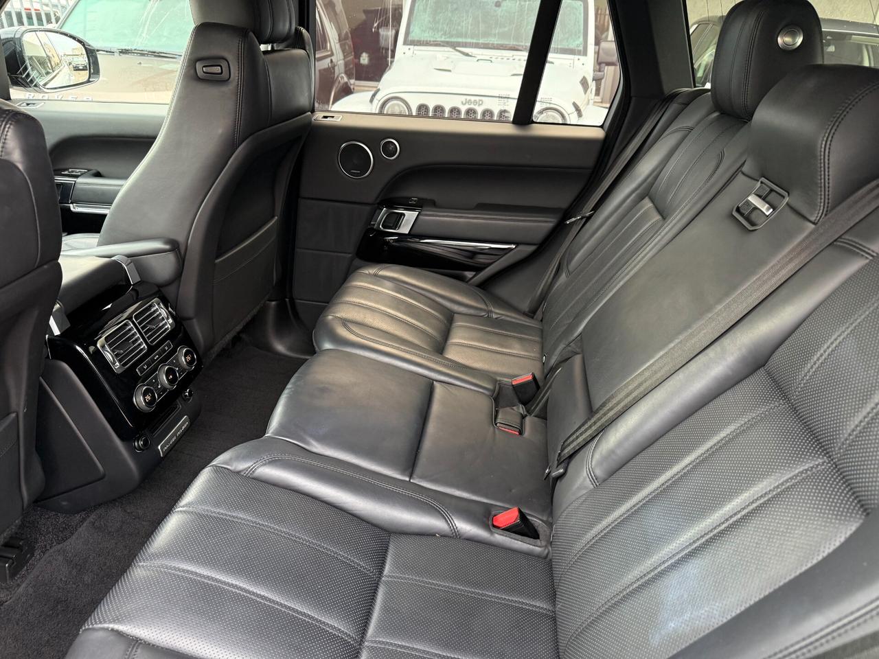 Land Rover Range Rover 3.0 tdV6 Vogue auto