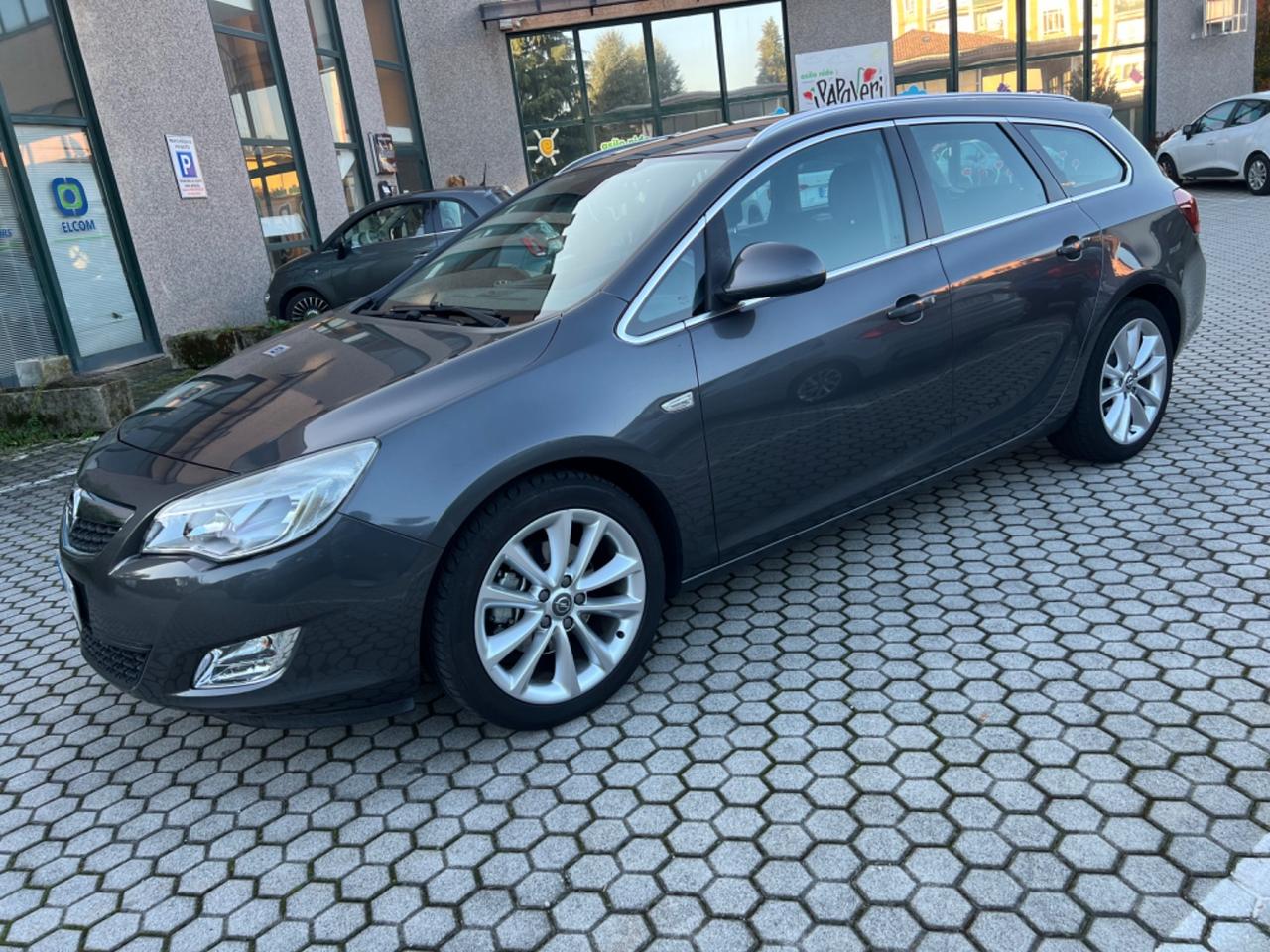 Opel Astra 1.7 CDTI 130CV Sports Tourer Cosmo Fleet