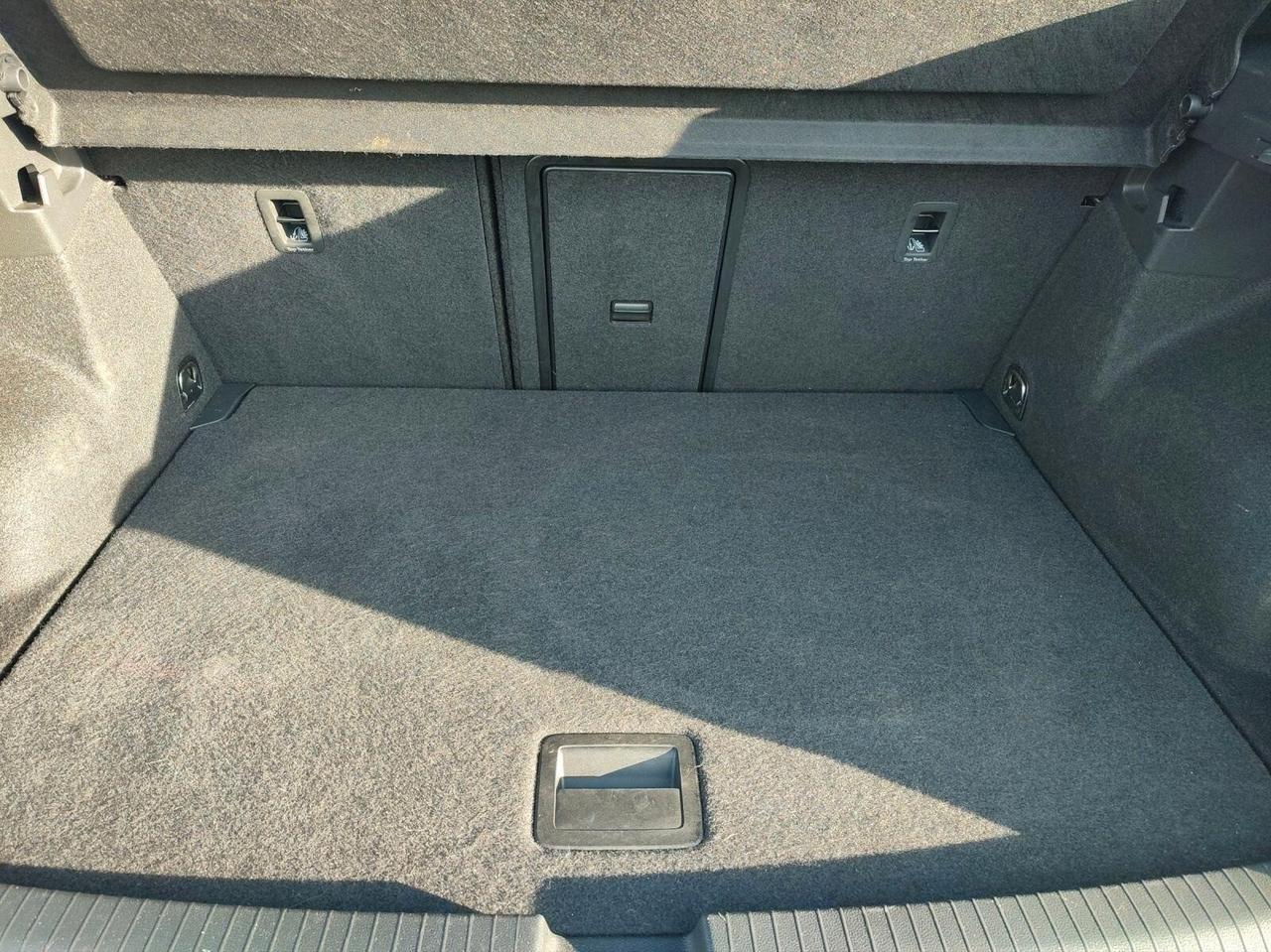 Volkswagen T-Roc R 2.0 TSI DSG 4MOTION BlueMotion Technology