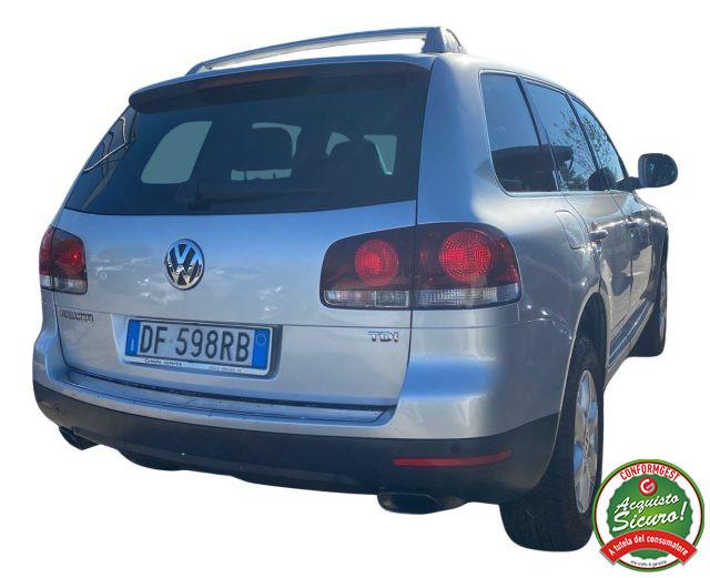 VOLKSWAGEN Touareg 2.5 R5 TDI DPF tiptronic