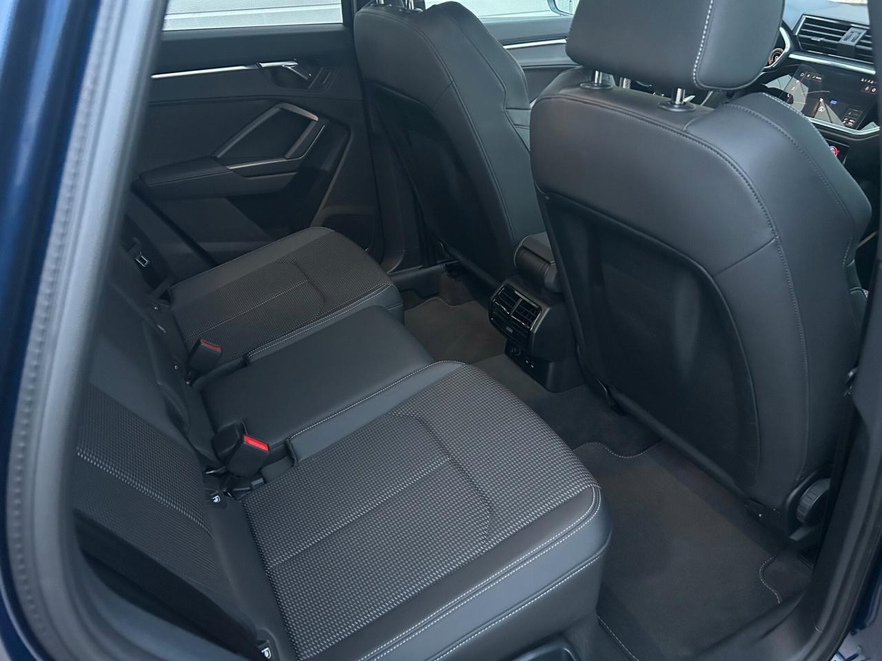 Audi Q3 35 TDI S line edition