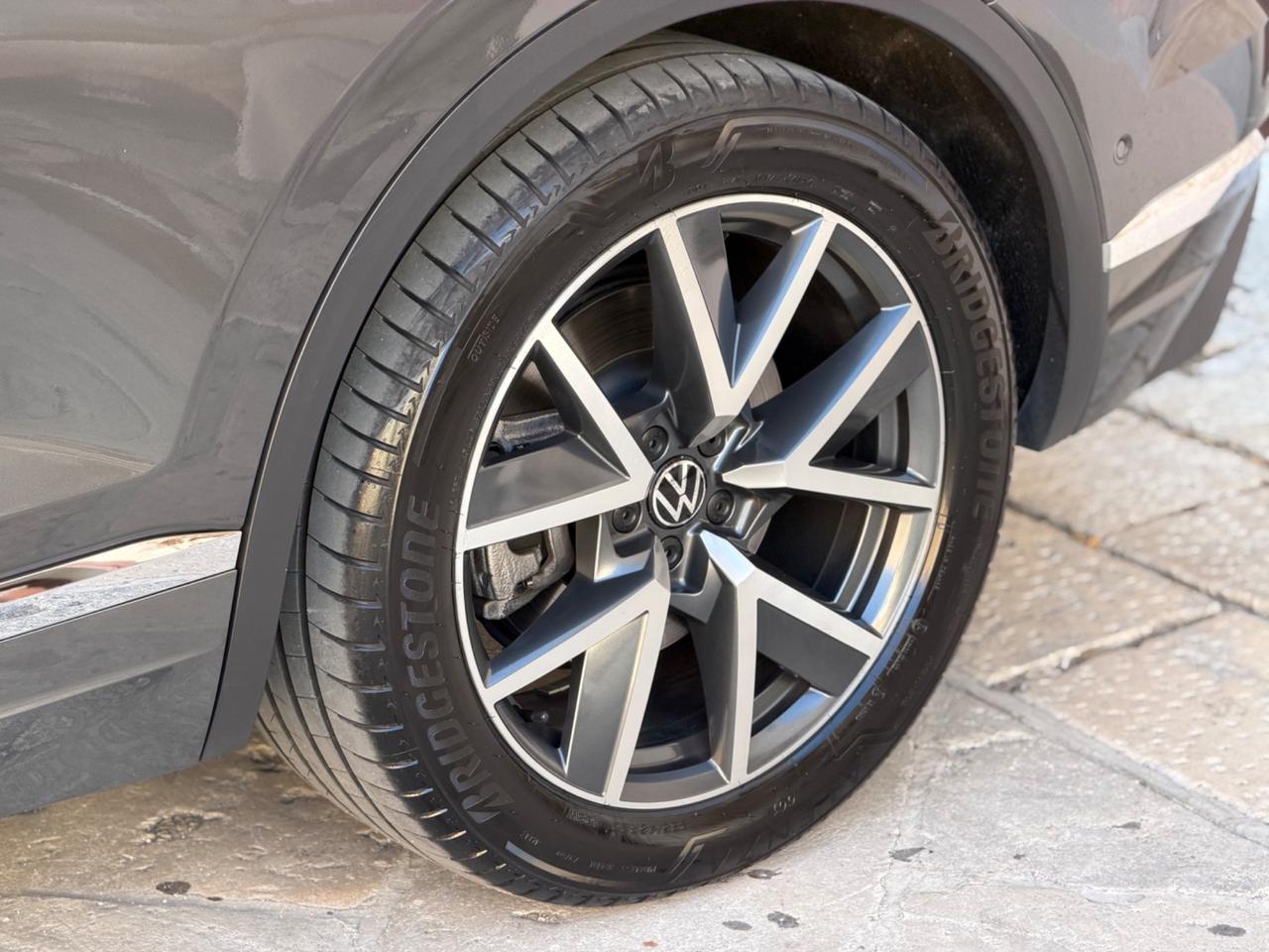 VOLKSWAGEN TOUAREG 3.0 V6 EHYBRID 340 CV PLUG-IN HYBRID
