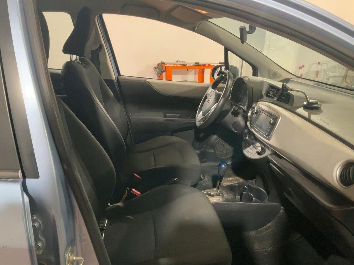 Toyota Yaris 1.5 Hybrid 5 porte Lounge