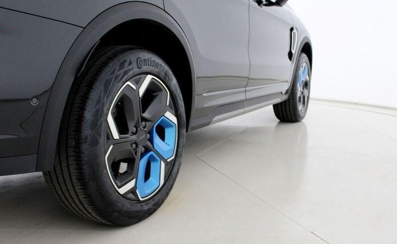 Lynk & Co 01 01 PHEV