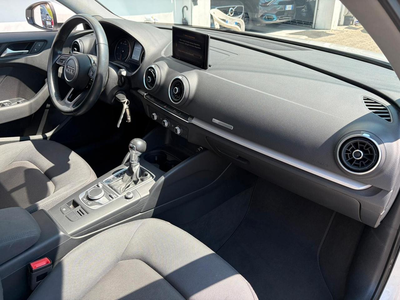 Audi A3 1.6 TDI 116 CV S tronic Design*EURO6