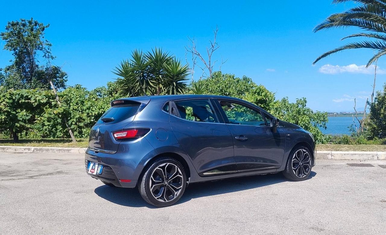 Renault Clio dCi 8V 90 CV 5 porte Moschino Intens