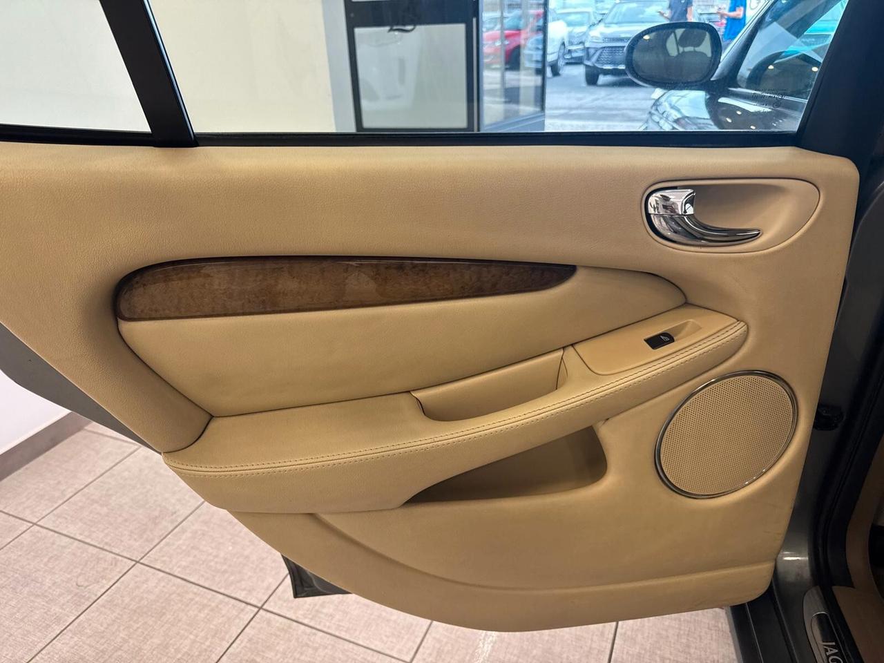 Jaguar X-Type 2.2D cat Executive 2007