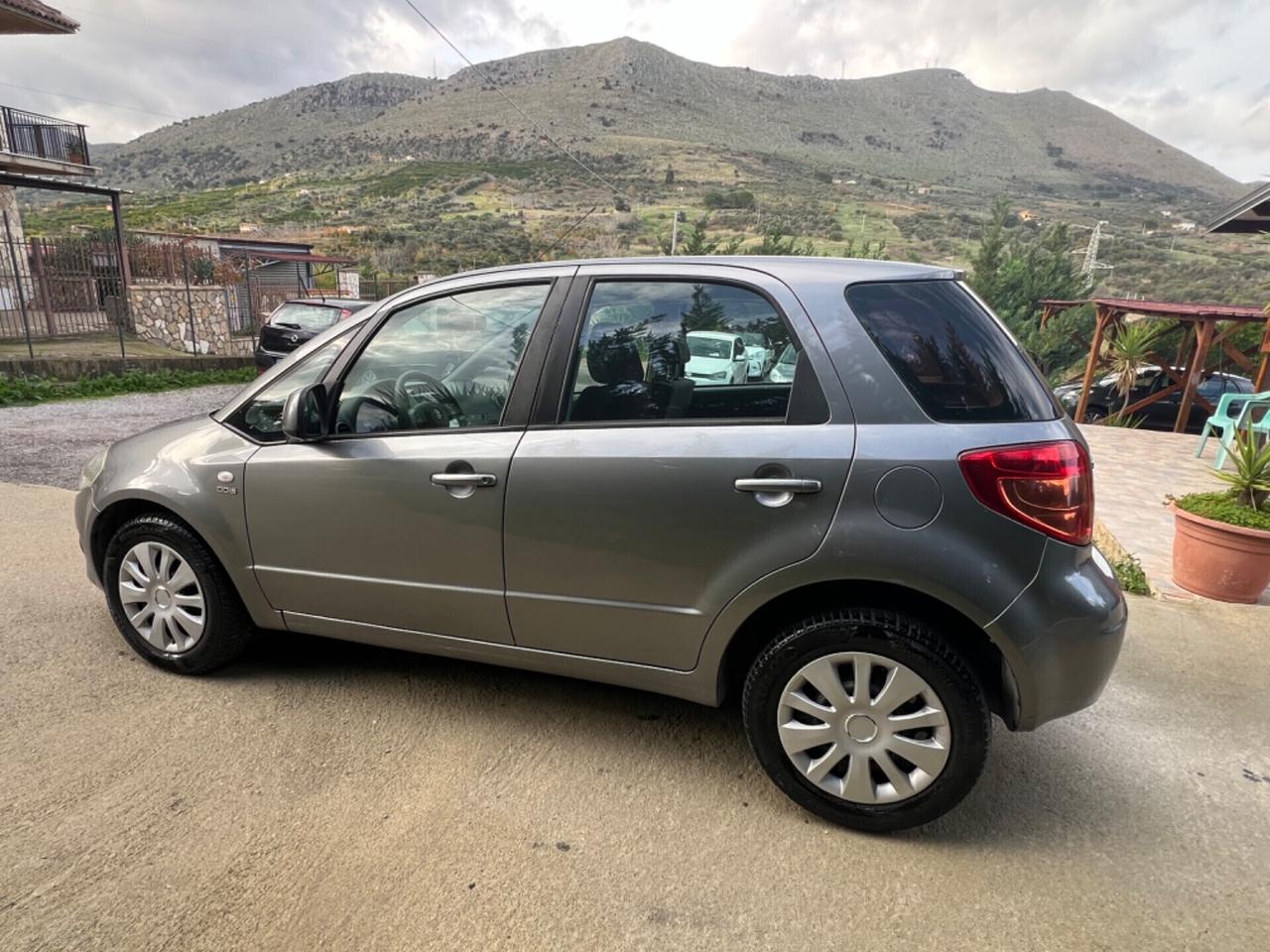 Suzuki SX4 1.6 DDiS 16V Urban Line