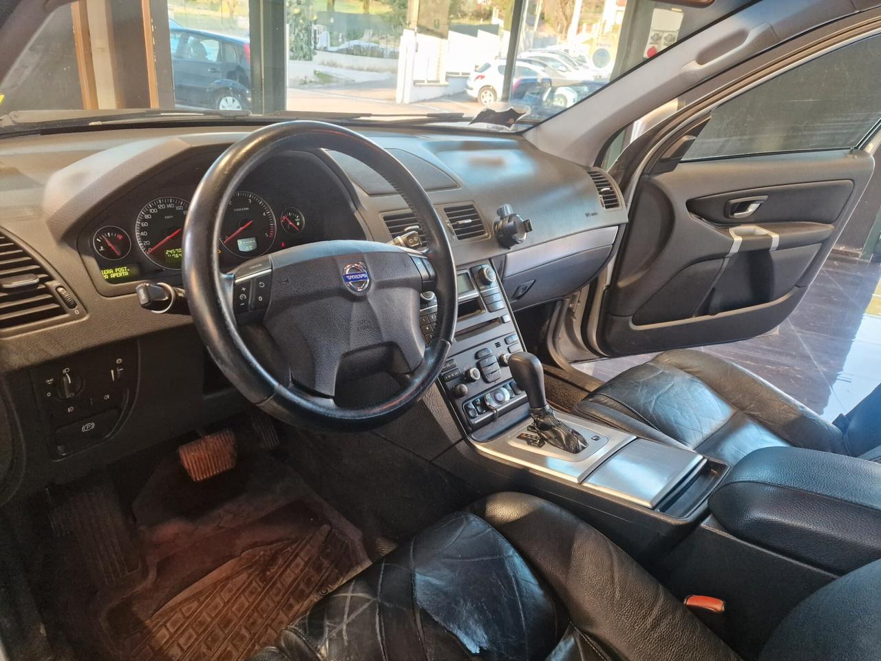 Volvo XC 90 XC90 2.4 D5 185 CV aut. AWD Executive