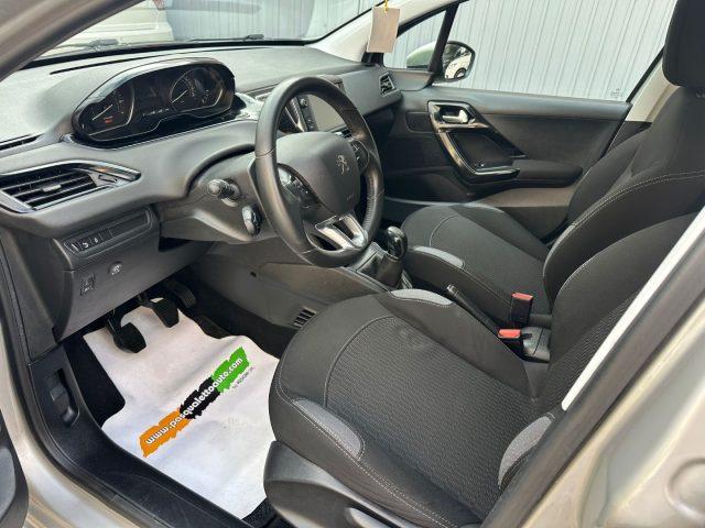 PEUGEOT 208 1.2 GPL PureTech 82 5p. Allure