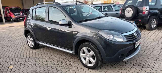 DACIA Sandero Stepway 1.6 8V