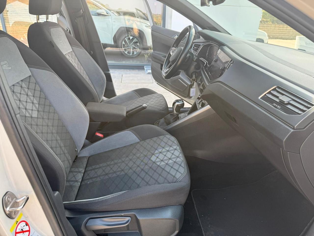 Volkswagen Taigo 1.0 TSI 110 CV DSG R-Line
