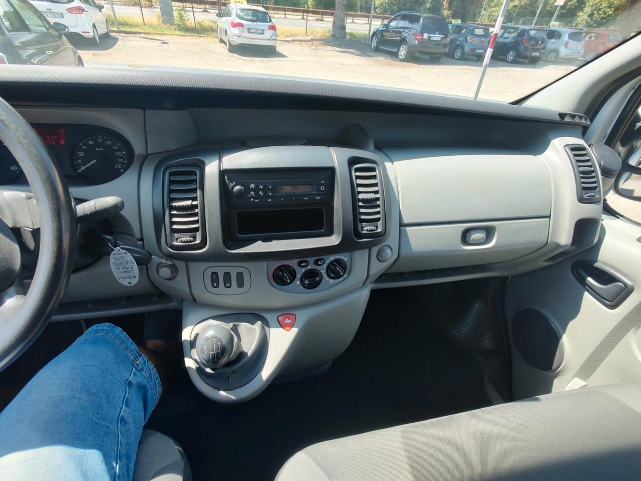 Renault Trafic T27 2.0 DCI 115 CV L1H1, OK NEOPATENTATI